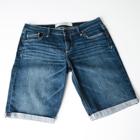 Abercrombie & Fitch Dark Denim Perfect Stretch Cuffed Shorts Size 6/W28 - Picture 4 of 13